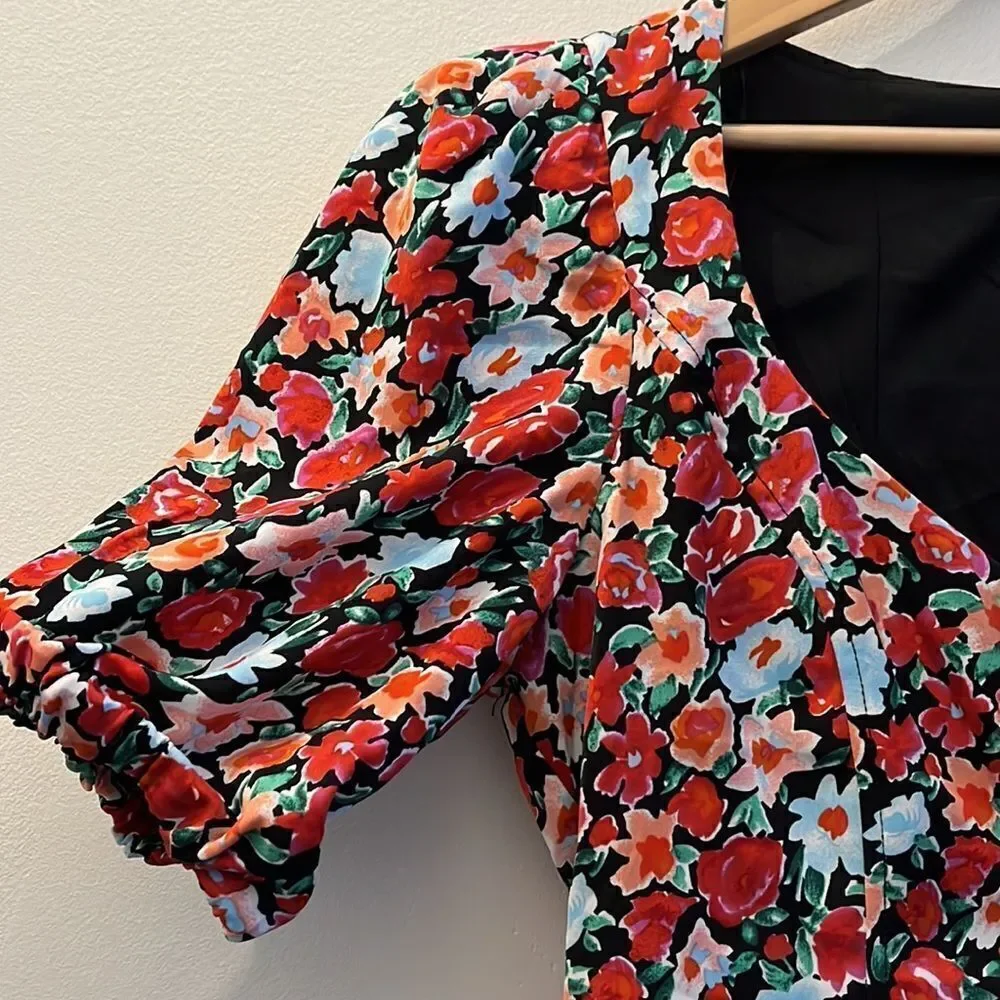 ASTR The Label Floral Elbow Sleeve Cropped Blouse,‎ Large, NWT